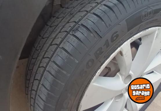 Autos - Renault SANDERO STEPWAY CONFORT 2011 Nafta 238000Km - En Venta