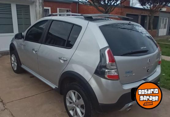 Autos - Renault SANDERO STEPWAY CONFORT 2011 Nafta 238000Km - En Venta