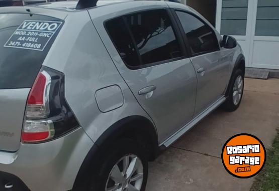 Autos - Renault SANDERO STEPWAY CONFORT 2011 Nafta 238000Km - En Venta
