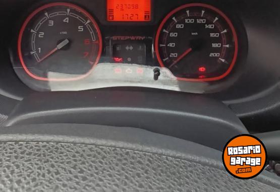 Autos - Renault SANDERO STEPWAY CONFORT 2011 Nafta 238000Km - En Venta