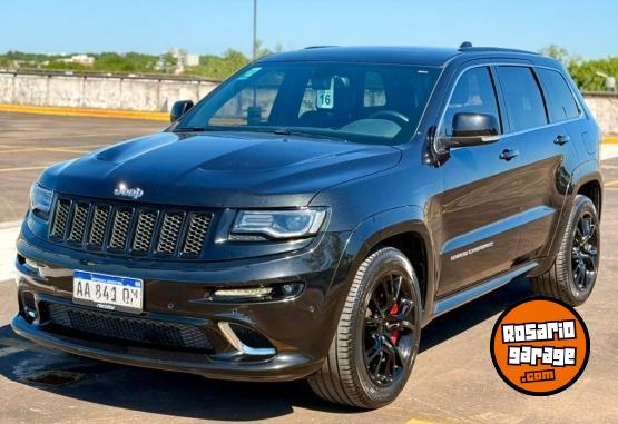 Camionetas - Jeep GRAND CHEROKEE SRT8 6.4 2015 Nafta 61000Km - En Venta