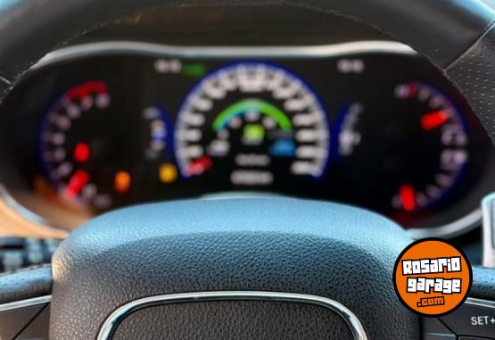 Camionetas - Jeep GRAND CHEROKEE SRT8 6.4 2015 Nafta 61000Km - En Venta