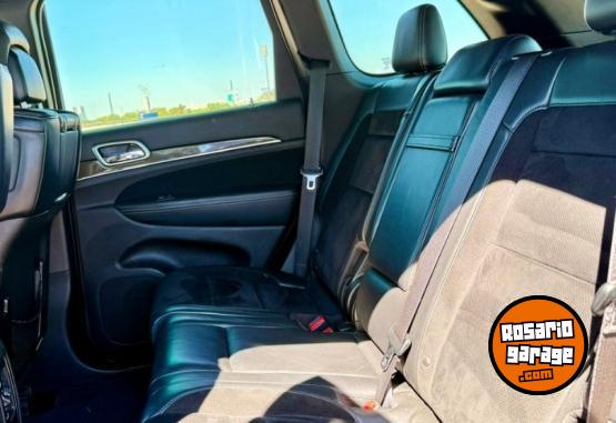 Camionetas - Jeep GRAND CHEROKEE SRT8 6.4 2015 Nafta 61000Km - En Venta