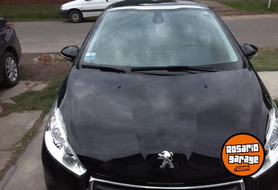 Autos - Peugeot 208 feline 2014 Nafta 185000Km - En Venta