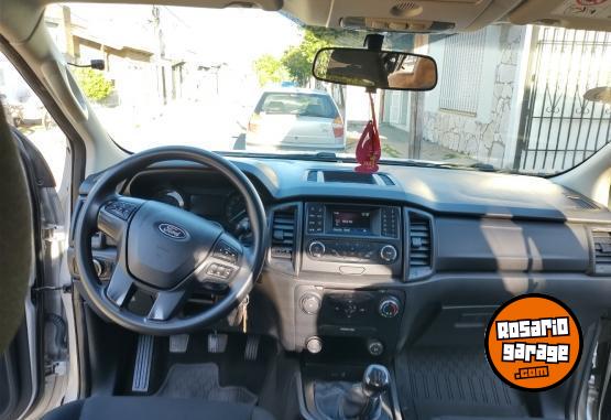 Camionetas - Ford Ranger XLT 2.5 NAFTA,, 2020 Nafta 92000Km - En Venta