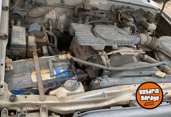 Camionetas - Toyota Hilux 2003 Diesel 550000Km - En Venta