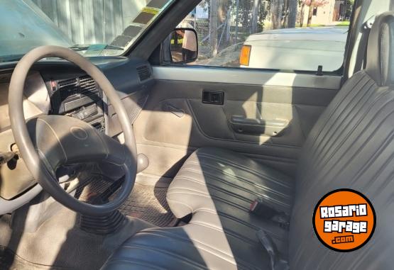 Camionetas - Toyota Hilux 2003 Diesel 550000Km - En Venta