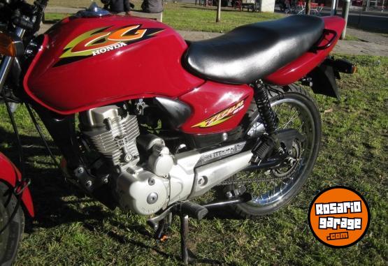 Motos - Honda CG 125 Titan ES 2001 Nafta 75200Km - En Venta