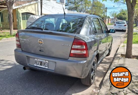 Autos - Chevrolet Astra 2010 Nafta 238000Km - En Venta