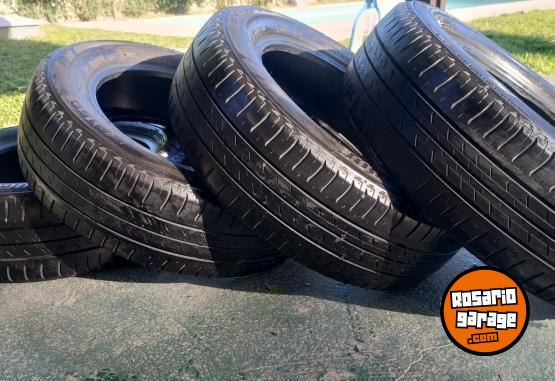 Accesorios para Autos - Cubiertas - muy buen estado - En Venta