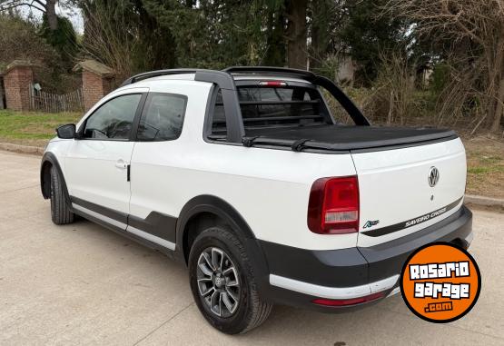 Utilitarios - Volkswagen Saveiro Cross 2019 Nafta 107000Km - En Venta