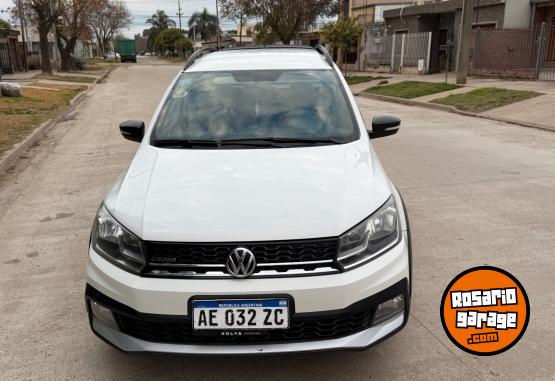 Utilitarios - Volkswagen Saveiro Cross 2019 Nafta 107000Km - En Venta