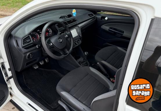 Utilitarios - Volkswagen Saveiro Cross 2019 Nafta 107000Km - En Venta