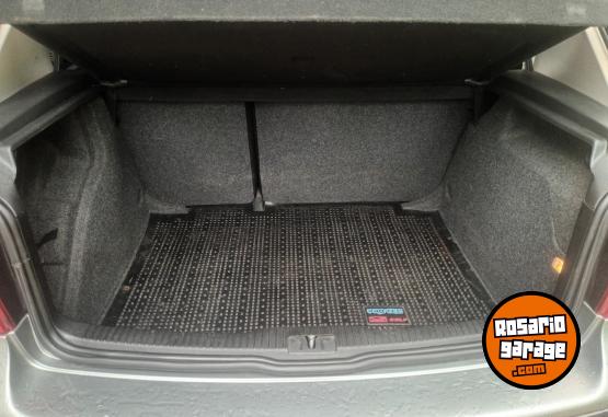 Autos - Volkswagen GOLF 1.6. Sedan 5 puertas 2006 Nafta 134815Km - En Venta