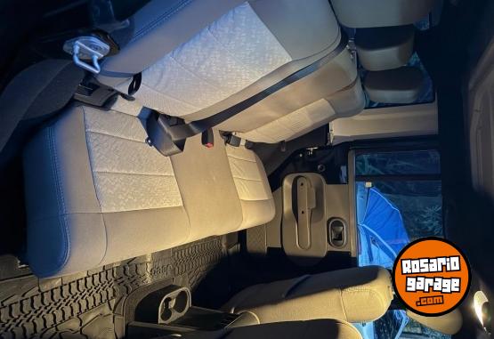 Camionetas - Jeep Wrangler 2011 Nafta 88000Km - En Venta