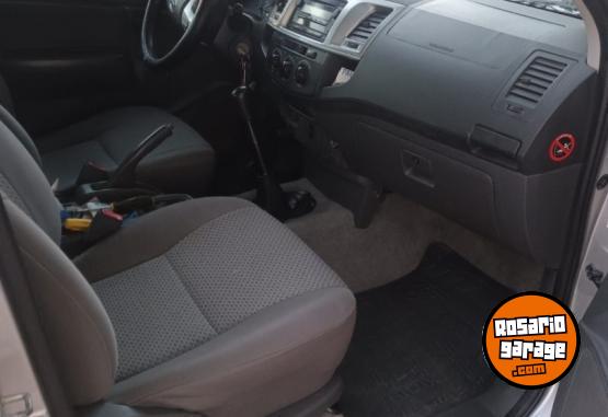 Camionetas - Toyota Hilux 2012 Diesel 245000Km - En Venta