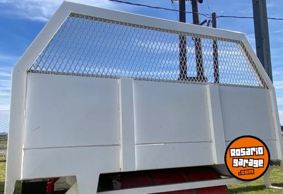 Accesorios para Autos - MONTENEGRO carroceria baranda volcable - En Venta