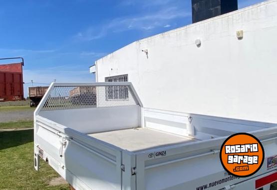 Accesorios para Autos - MONTENEGRO carroceria baranda volcable - En Venta