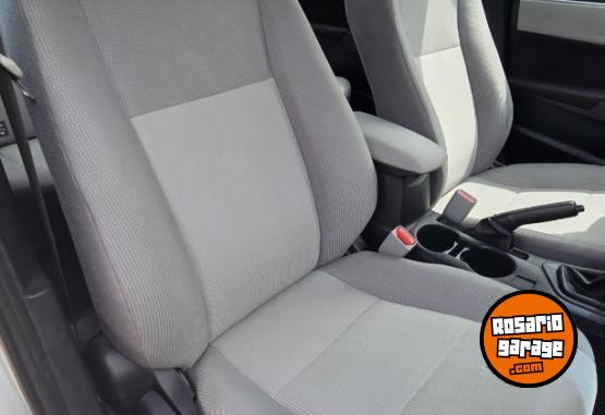 Autos - Toyota Corolla XEI 2014 Nafta 129000Km - En Venta