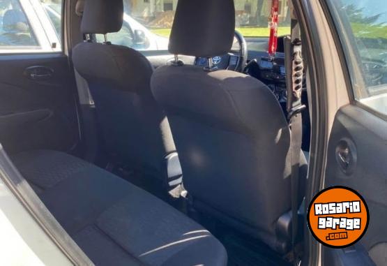 Autos - Toyota Etios 2015 Nafta 178000Km - En Venta