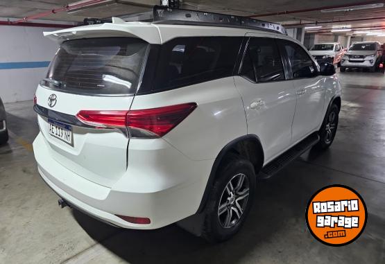 Camionetas - Toyota Sw4 Sr 4x4 at 2020 Diesel 170000Km - En Venta