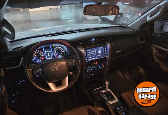 Camionetas - Toyota Sw4 Sr 4x4 at 2020 Diesel 170000Km - En Venta