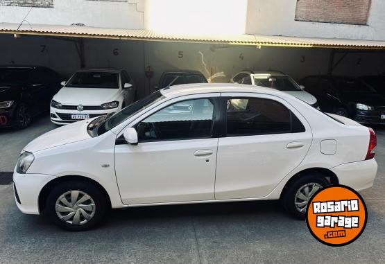 Autos - Toyota ETIOS XS 2018 Nafta 118000Km - En Venta