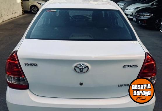 Autos - Toyota ETIOS XS 2018 Nafta 118000Km - En Venta