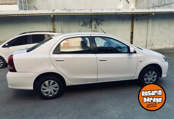 Autos - Toyota ETIOS XS 2018 Nafta 118000Km - En Venta