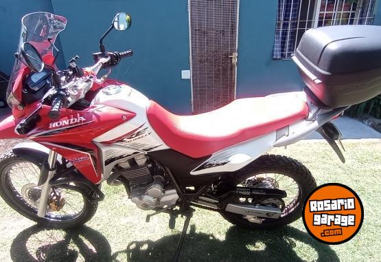 Motos - Honda XRE 300 2015 Nafta 16800Km - En Venta