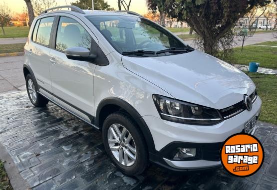 Autos - Volkswagen Crossfox Highline Msi 2015 Nafta 59000Km - En Venta
