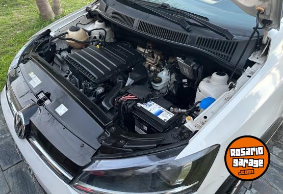 Autos - Volkswagen Crossfox Highline Msi 2015 Nafta 59000Km - En Venta