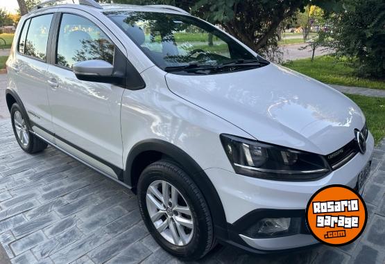 Autos - Volkswagen Crossfox Highline Msi 2015 Nafta 59000Km - En Venta