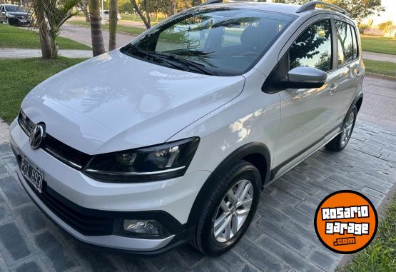 Autos - Volkswagen Crossfox Highline Msi 2015 Nafta 59000Km - En Venta