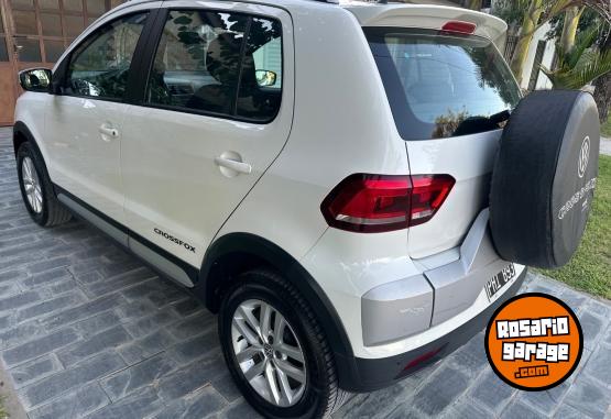 Autos - Volkswagen Crossfox Highline Msi 2015 Nafta 59000Km - En Venta