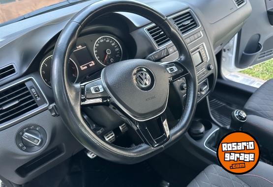 Autos - Volkswagen Crossfox Highline Msi 2015 Nafta 59000Km - En Venta