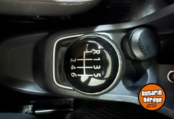 Autos - Volkswagen Crossfox Highline Msi 2015 Nafta 59000Km - En Venta