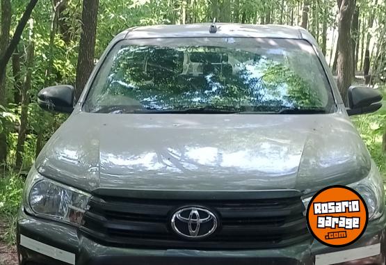 Camionetas - Toyota Hilux 2.4 2020 Diesel 280000Km - En Venta