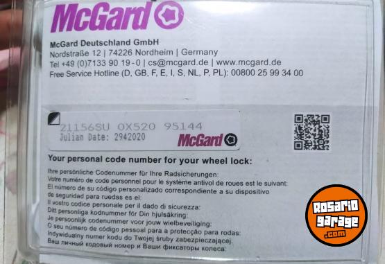 Accesorios para Autos - Escucho oferta TUERCAS ANTIRROBO  TOYOTA COROLLA-COROLA CROSS-YARIS - En Venta