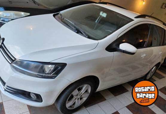 Autos - Volkswagen Suran 2017 GNC 89000Km - En Venta