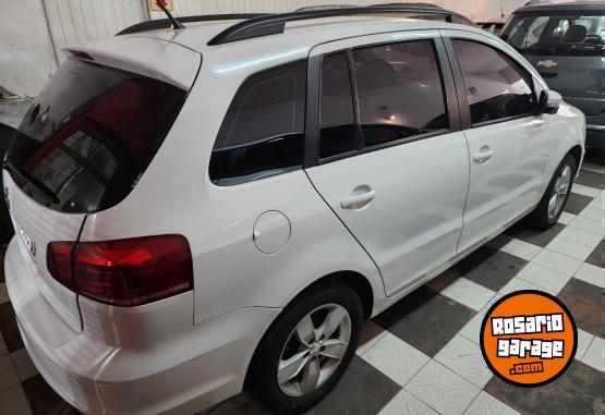 Autos - Volkswagen Suran 2017 GNC 89000Km - En Venta