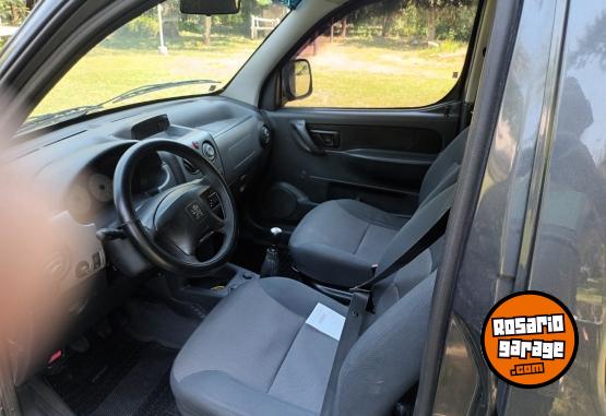 Utilitarios - Peugeot Parnet hdi patagonica 2012 Diesel 170000Km - En Venta
