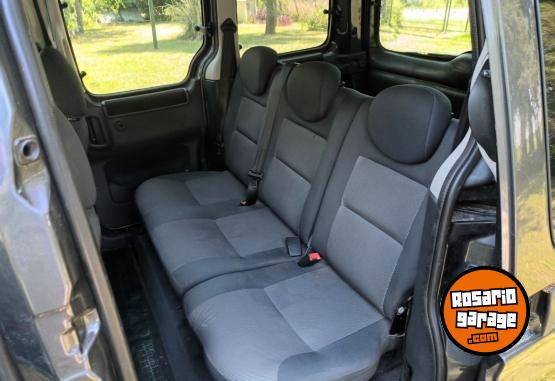 Utilitarios - Peugeot Parnet hdi patagonica 2012 Diesel 170000Km - En Venta