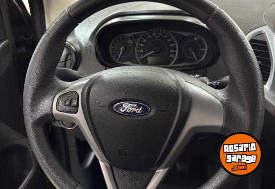 Autos - Ford Ka 2019 GNC 100000Km - En Venta