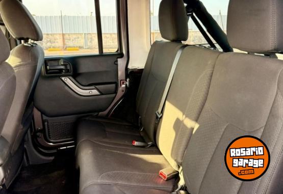 Camionetas - Jeep Wrangler Unlimited 2019 Nafta 61000Km - En Venta