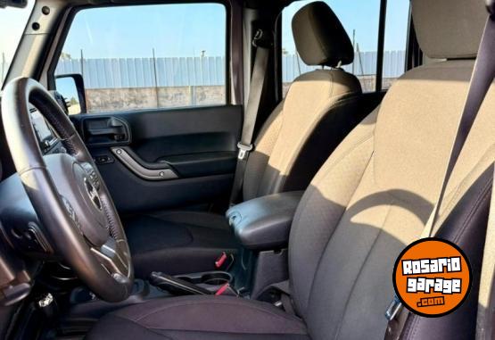 Camionetas - Jeep Wrangler Unlimited 2019 Nafta 61000Km - En Venta