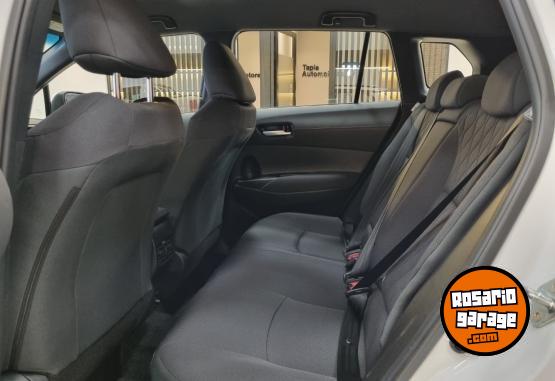 Autos - Toyota COROLLA CROSS XEI HIBRIDA 2024 Electrico / Hibrido 13000Km - En Venta