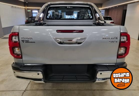 Camionetas - Toyota HILUX SRX 2.8L 4X4 AT 2025 Diesel 0Km - En Venta