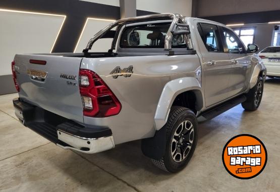 Camionetas - Toyota HILUX SRX 2.8L 4X4 AT 2025 Diesel 0Km - En Venta