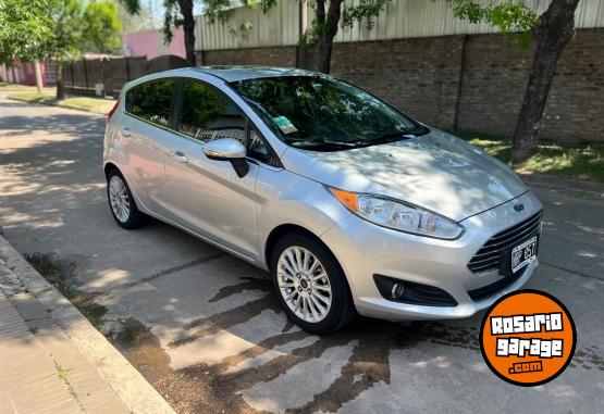 Autos - Ford Fiesta KINETIC titanium 2014 Nafta 126000Km - En Venta